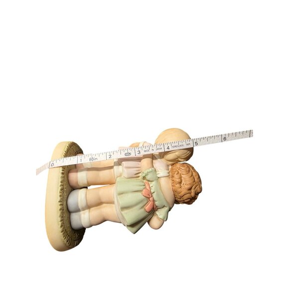 Memories of Yesterday Figurine Having a Good Ole Laugh Ensco - Picture 9 of 9